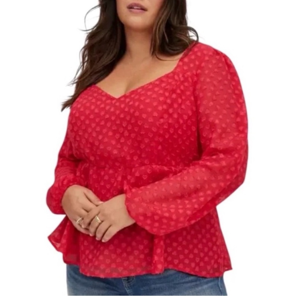 Torrid nwt magenta hot pink heart print Valentine’s Day date magenta blouse top